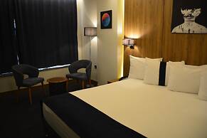 Monarch Hotel Amman