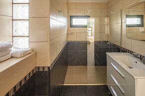 Playa Blanca Beach Mate