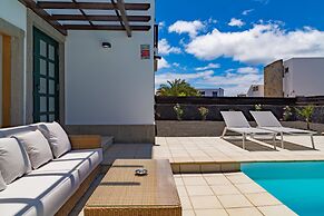 Playa Blanca Beach Mate