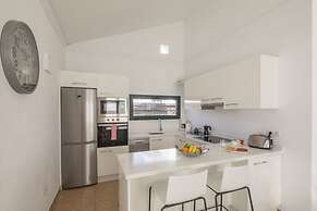 Playa Blanca Beach Mate