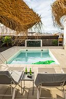 Playa Blanca Beach Mate