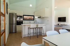 Playa Blanca Beach Mate