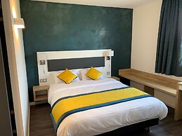 Atolon Park Hotel