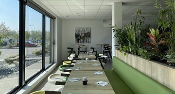 Atolon Park Hotel