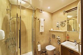 7 Pools SPA & Apartments