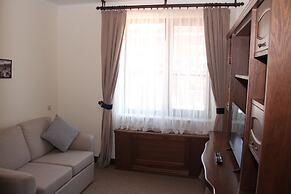 7 Pools SPA & Apartments