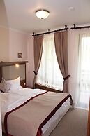 7 Pools SPA & Apartments