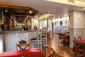 7 Pools SPA & Apartments