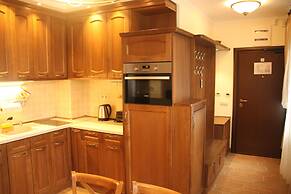 7 Pools SPA & Apartments