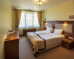 7 Pools SPA & Apartments