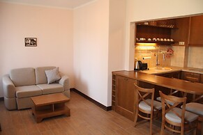 7 Pools SPA & Apartments