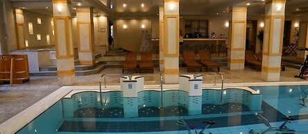 7 Pools SPA & Apartments
