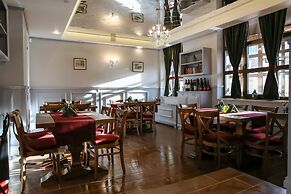 7 Pools SPA & Apartments