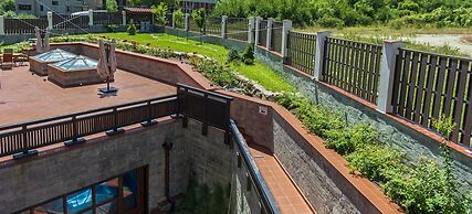 7 Pools SPA & Apartments