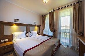 7 Pools SPA & Apartments