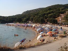 Delphin Rooms Sivota