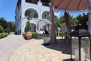 Delphin Rooms Sivota