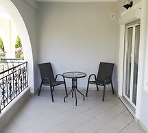 Delphin Rooms Sivota