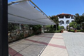 Delphin Rooms Sivota