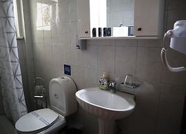 Delphin Rooms Sivota