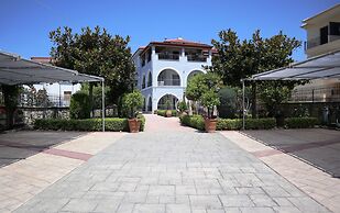 Delphin Rooms Sivota