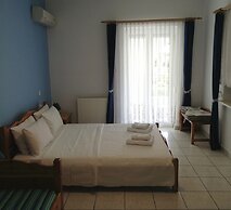 Delphin Rooms Sivota