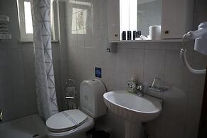 Delphin Rooms Sivota