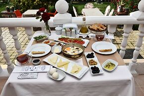 Cunda Asiyan Butik Otel