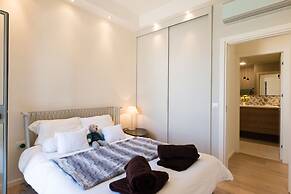 Live like Royalty in TLV DLX 2 Floor Apt