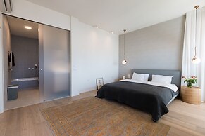 Live like Royalty in TLV DLX 2 Floor Apt