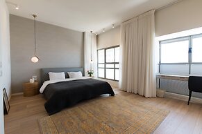 Live like Royalty in TLV DLX 2 Floor Apt