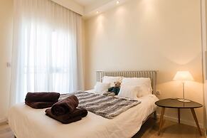 Live like Royalty in TLV DLX 2 Floor Apt