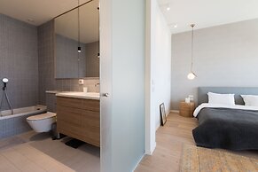 Live like Royalty in TLV DLX 2 Floor Apt