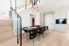 Live like Royalty in TLV DLX 2 Floor Apt