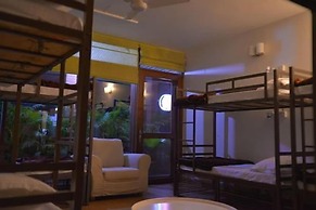 Hide-In Hostel Delhi