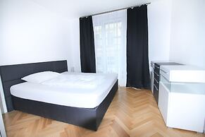 Edelweiss City Apartments State Opera