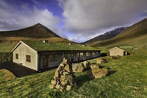 Gjaargardur Guesthouse Gjogv
