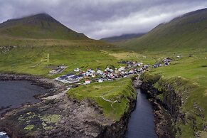 Gjaargardur Guesthouse Gjogv