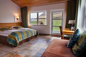 Gjaargardur Guesthouse Gjogv