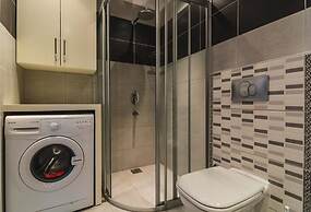 Seven Stars Apartments