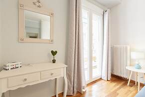 Cozy Flat in hip Koukaki
