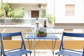 Cozy Flat in hip Koukaki