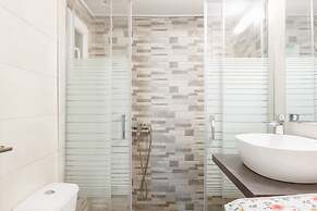 Cozy Flat in hip Koukaki