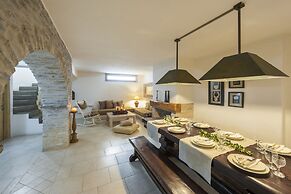 Traditional Stone House in Kostos