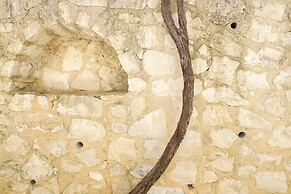 Chill & Relax Home with Pool near Beach