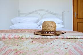 Chill & Relax Home with Pool near Beach