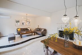 Mid-Century Modern Villa Vintage Charm