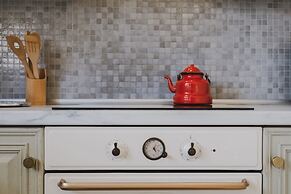 Mid-Century Modern Villa Vintage Charm