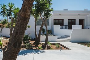 Mid-Century Modern Villa Vintage Charm