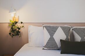 Mid-Century Modern Villa Vintage Charm